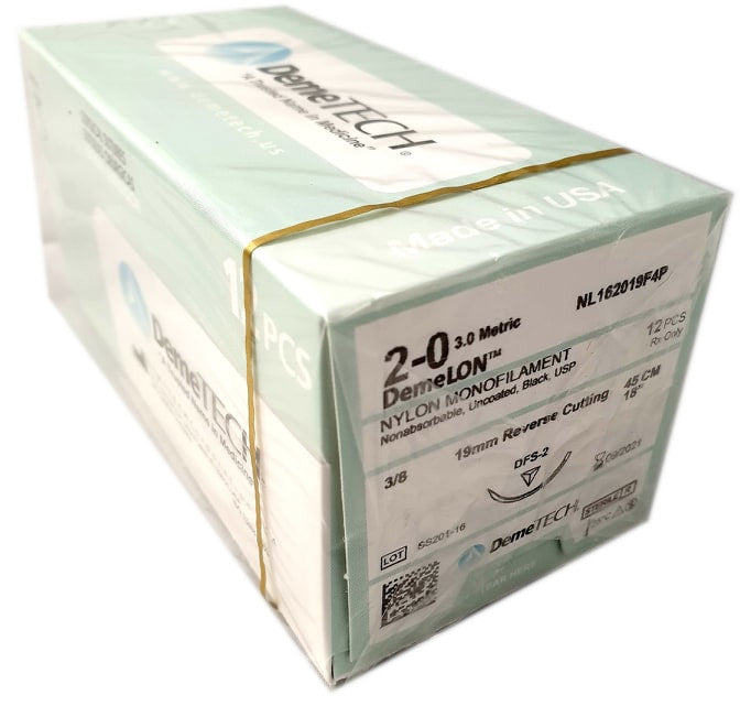 Hilo Nylon 2-0, Aguja 19 mm, Reverso Cortante. Circulo 3/8.  45 cm. Caja/12 Sobres.